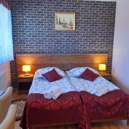 Guest house Zielone Wzgorze Boleslawow 2*
