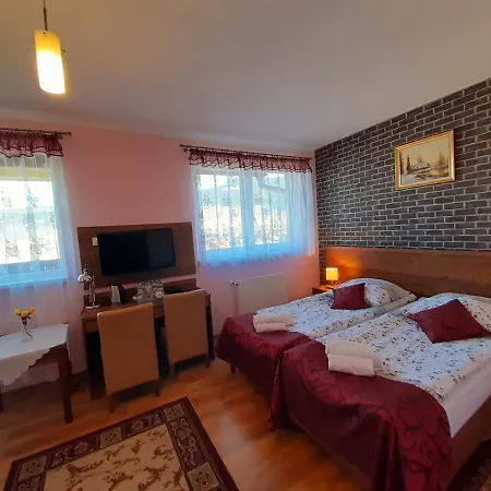Guest house Zielone Wzgorze Boleslawow 2*