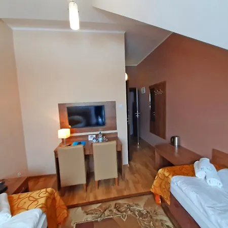 Zielone Wzgorze Boleslawow Guest house 2*