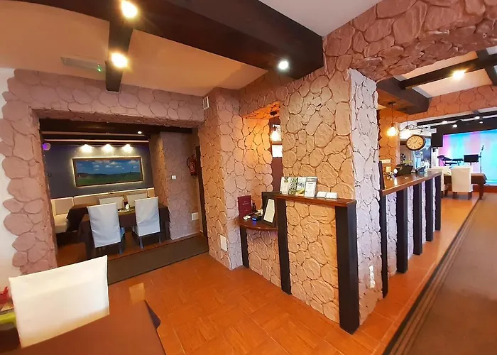 Hotel Zielone Wzgórze Bolesławów 2*